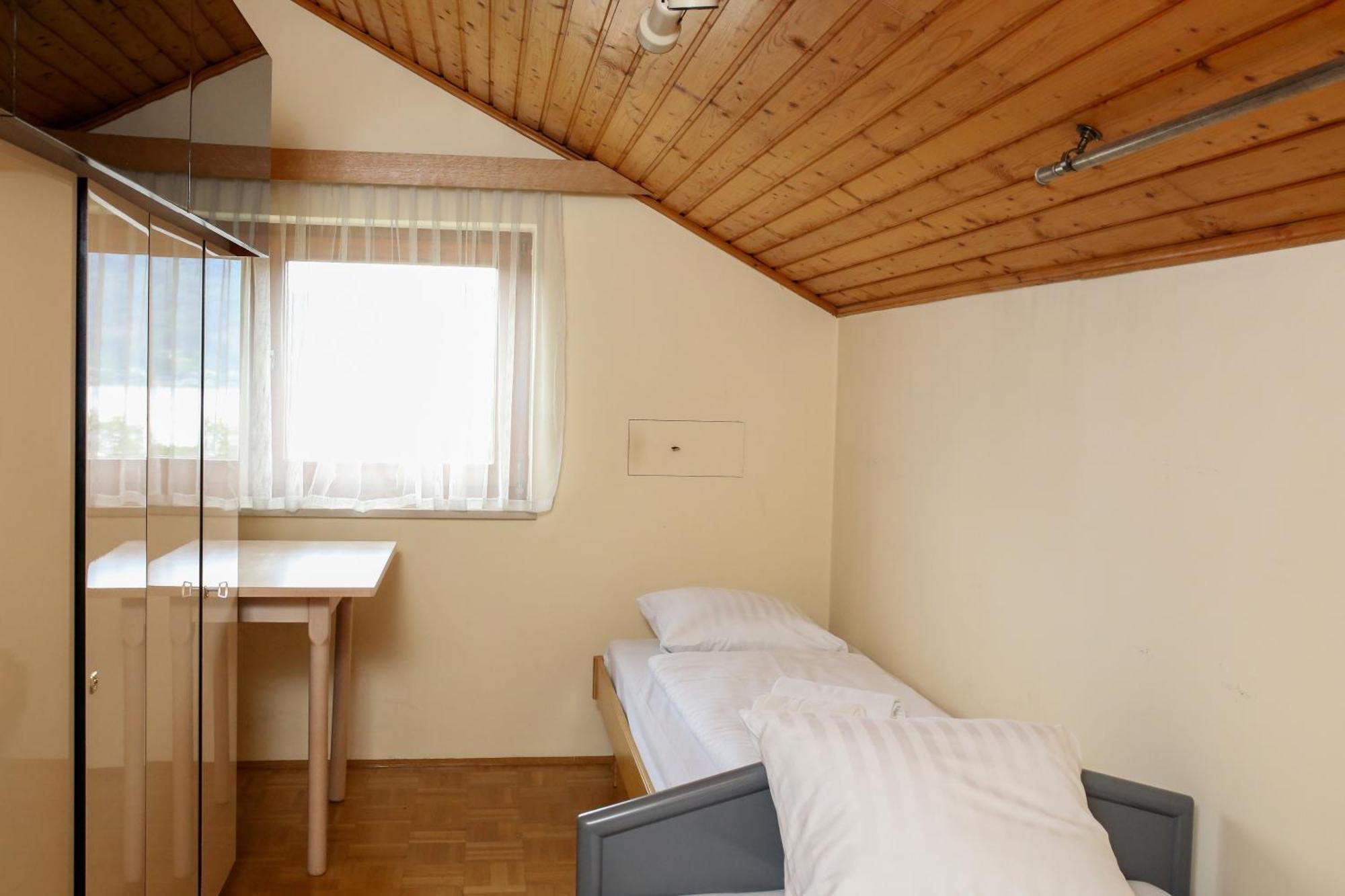 Self-Check In Apartmenthotel Seeglueck Portschach am Woerthersee Ngoại thất bức ảnh